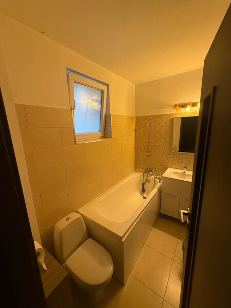 Iancului, Avrig, Metrou